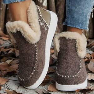 Cozy Brown Women's Shoes